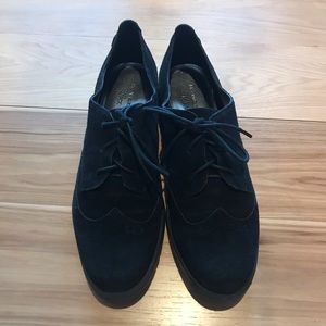 Anne Klein black Oxford loafers